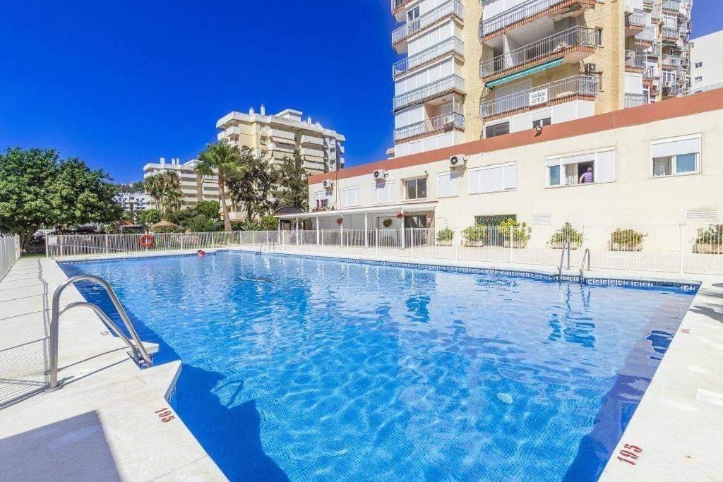 Nice And Cozy Studio At The Beachfront Benalmadena Exterior photo